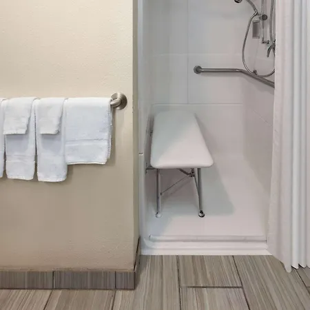 Super 8 By Wyndham Copley Akron